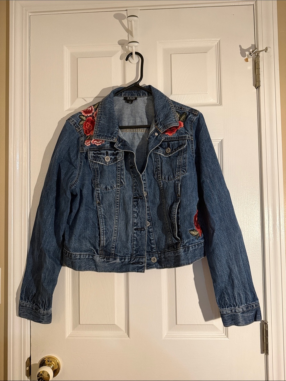 ana jean jacket with flowers